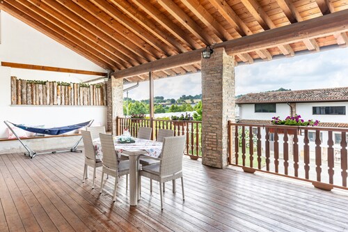 Holiday Apartment "Cascina Raperonzolo" with Private Terrace, A/C & Wi-Fi