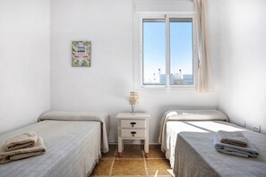 2 bedrooms, free WiFi, bed sheets