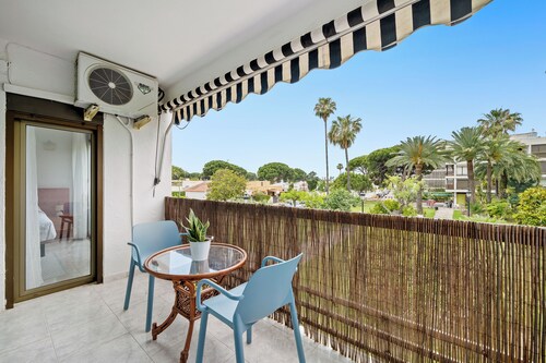 New Apartment "La Terrassa" with Sea Views, Large Terrace and Wi-Fi
