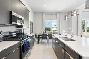 Oven, dishwasher, toaster, highchair