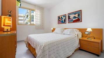 1 dormitorio, tabla de planchar con plancha, wifi gratis