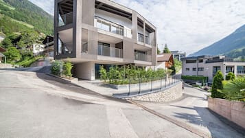 Esterni