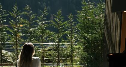 Studio 'Garden Lodge Exclusive Two' avec vue montagne, terrasse privée et Wi-Fi