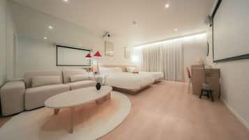 Business Twin Room | Premium bedding, laptop workspace, soundproofing, free WiFi