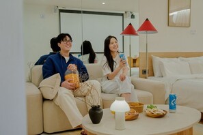 Business-Zweibettzimmer | Hochwertige Bettwaren, laptopgeeigneter Arbeitsplatz