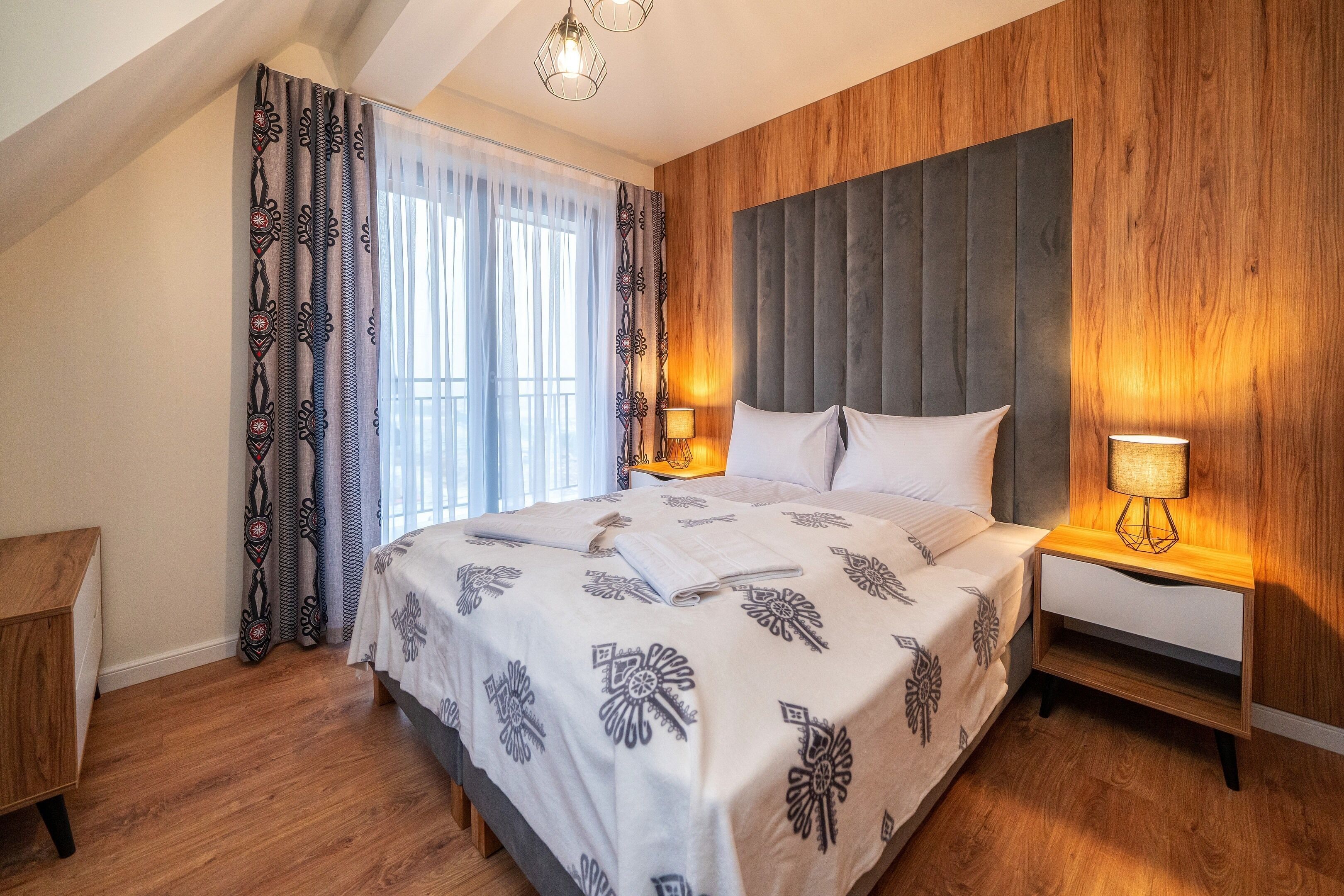 Apartment (G10) | Laptop workspace, iron/ironing board, free WiFi, bed sheets