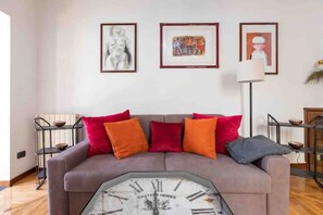 Smart TV - Charming Apartment at the Spanish Steps  (Roma)