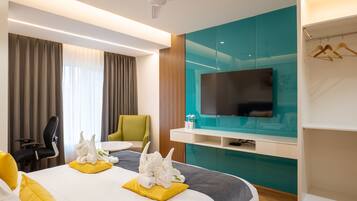 Elite Room | Laptop workspace, soundproofing, WiFi (free), bed sheets