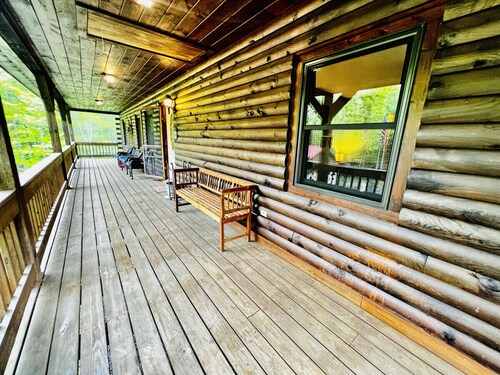 A Secluded Haven for Your Family Vacation!