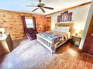 4 bedrooms, desk, free WiFi