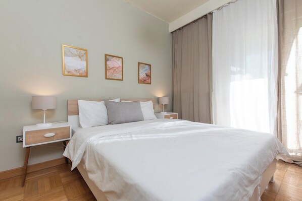 3 bedrooms, iron/ironing board, travel cot, free WiFi