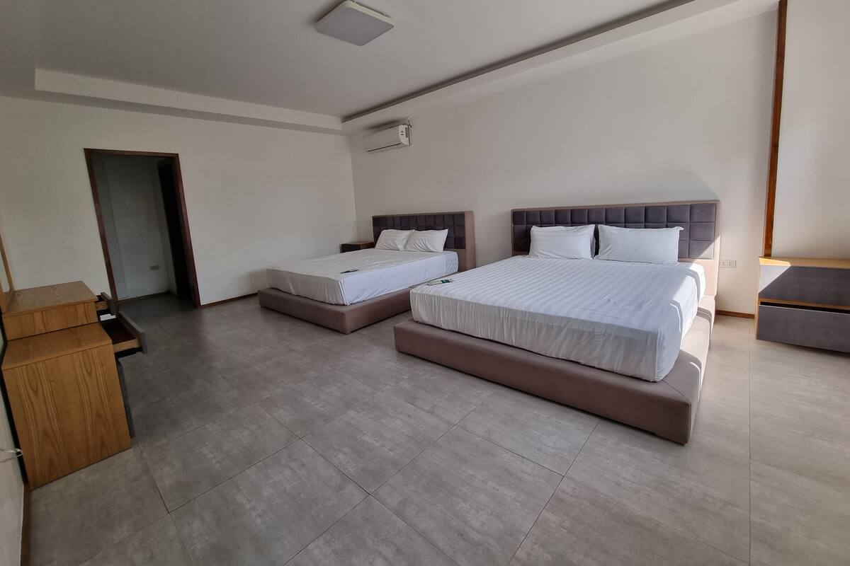 Villa (VIP Pool Villa 7 BR) | Coffres-forts dans les chambres, Wi-Fi gratuit