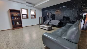VIP Pool Villa 7 BR | Living area | Flat-screen TV