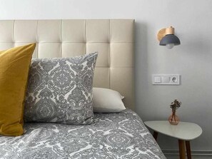 2 bedrooms, iron/ironing board, free WiFi, bed sheets - Apartamento en el Casco Antiguo de Pamplona - Ayla Camino de Santiago (Pamplona/Iruña)