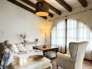 Living area - Amplia Vivienda con Gran Jardín Cerca de las Mejores Payas (El Veïnat de Dalt)