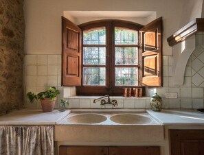 Towels - Amplia Vivienda con Gran Jardín Cerca de las Mejores Payas (El Veïnat de Dalt)