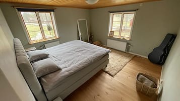 3 sovrum, strykjÀrn/strykbrÀda, gratis wi-fi och sÀngklÀder