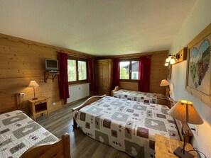 3 bedrooms, WiFi - Spacious 3-Bed Apt for 8, 80m from Cernix Slopes, Pet-Friendly, Terrace, Parking (Crest-Voland)