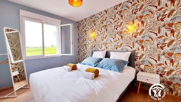 5 bedrooms, free WiFi, bed sheets