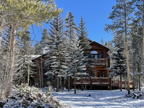 Exterior - Luxury Mountain Home with Private Hot Tub and Pool Table! (Breckenridge)