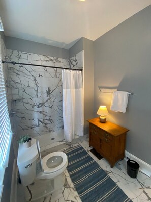 Hair dryer, towels - Spacious 3BR Escape | Pets Welcome & Bright (Montgomery)