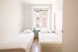 Apartamento conforto | 2 quartos, escrivaninha, ferros/tábuas de passar roupa