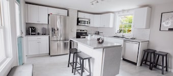 Newly Remodled Home Located within Walking Distance of Downtown Bangor and Waterfront Concerts