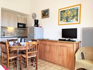 Kühlschrank, Ofen, Herdplatte, Geschirrspüler