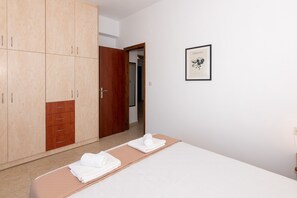 Apartment, 2 Bedrooms, Patio