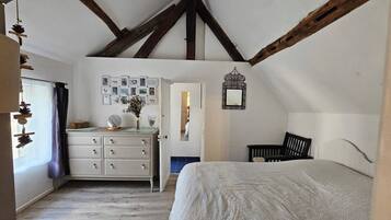 1 Schlafzimmer, Bügeleisen/Bügelbrett, Reisekinderbett, kostenloses WLAN