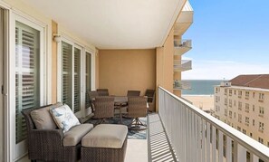 Outdoor dining - South Beach Boardwalk Condo (Ocean City)