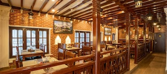 Airport Himalaya Boutique Hotel