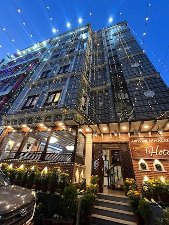 住宿正面. 机场喜马拉雅精品酒店