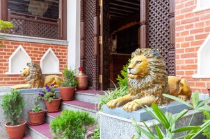 Fachada de la propiedad