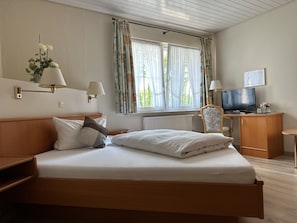 Basic Single Room - Landhotel Vessens Hoff (Buchholz in der Nordheide)