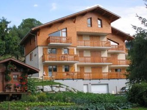Duplex for 8 people, 200m from slopes, with garage
