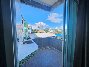 Standardzimmer, 1 Queen-Bett | Terrasse/Patio