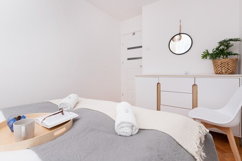 Spacious Apartment | Workspace and Balcony