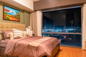 City view - Eton Bay  (Manila)