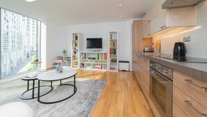 Unclassified image, 2 of 6, button - Brand New Cosy Apartment in Greenwich
 (London)