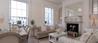 Gloucester Place Townhouse Apartment. Hot Tub