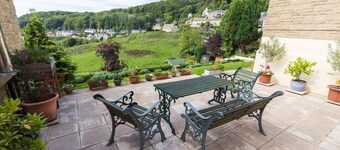 The Dormers | 5BD with Amazing Views & Space to Work