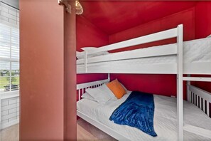 5 chambres, fer et planche Ă repasser, Wi-Fi, draps fournis