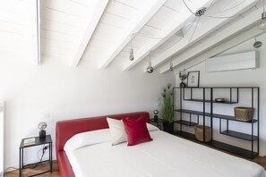 1 chambre, fer et planche à repasser, Wi-Fi gratuit, draps fournis