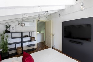 1 chambre, fer et planche à repasser, Wi-Fi gratuit, draps fournis
