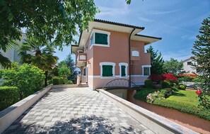 Exterior - Beach front home in Porec (Porec)