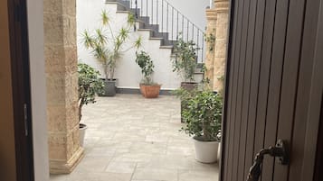 Habitación doble clásica | Terraza o patio
