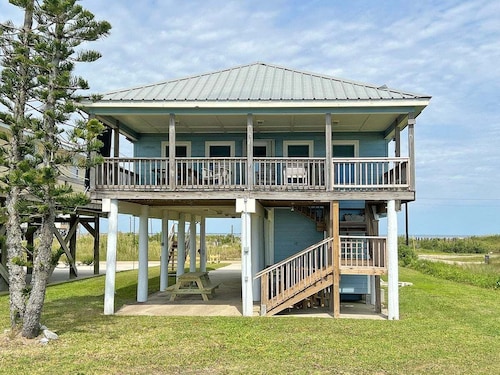 Pearly Whites - Fishing Pier - Island Realty