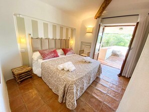 6 Schlafzimmer, Reisekinderbett, WLAN, Bettwäsche