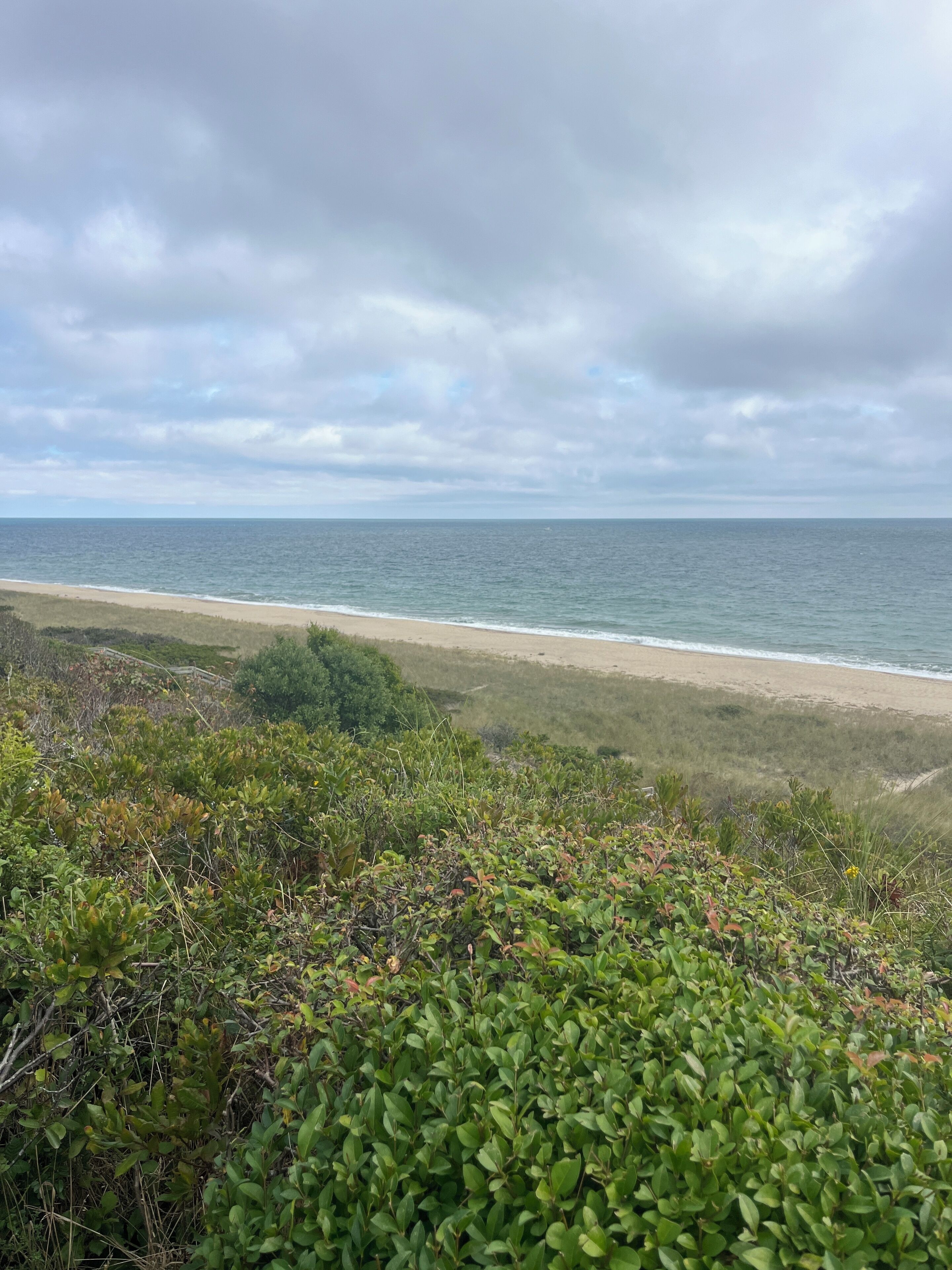 Beach nearby, sun-loungers, beach towels